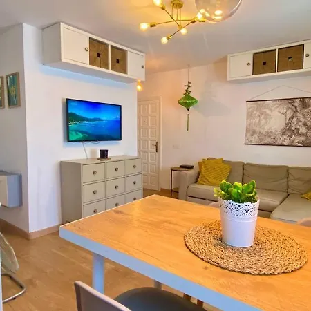 Apartment Cozy Urban Escape 1br Near Tenerife South Airport