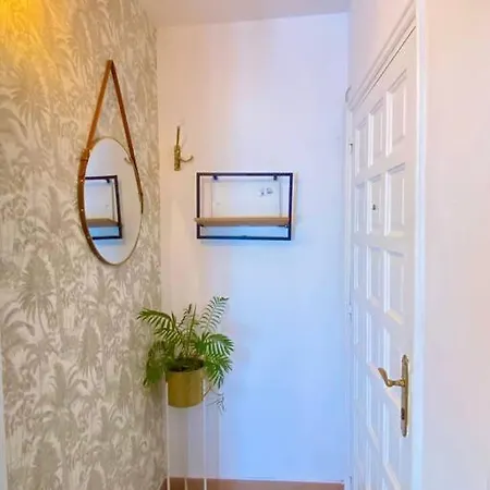 Cozy Urban Escape 1br Near Tenerife South Airport Guaza